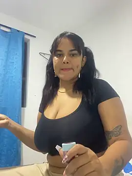 lulu-19 online show from March 6, 2026, 11:23 pm