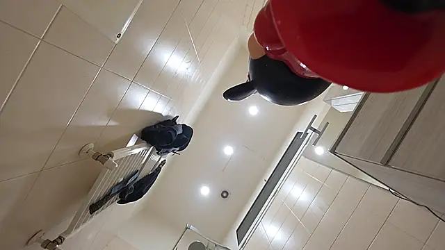 BigHungryAssy online show from April 14, 2026, 4:13 pm