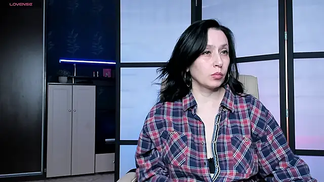 Lucky Milf online show from April 2, 2026, 10:57 am