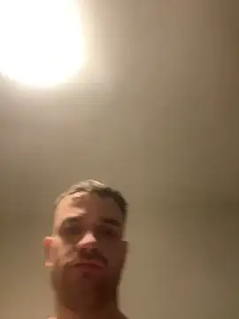 ukhungstud26 online show from March 17, 2026, 11:19 pm