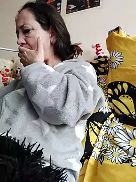 anayss17 online show from March 19, 2026, 5:55 am