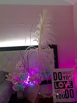 Emily Roussee online show from March 24, 2026, 11:37 am