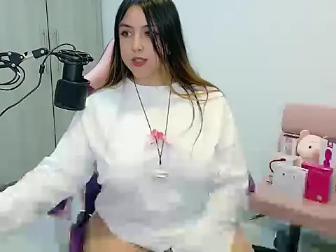 SarahMoonXO online show from March 10, 2026, 2:27 am