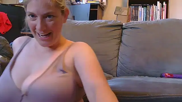 MistyMountains96 online show from June 15, 2026, 8:55 pm