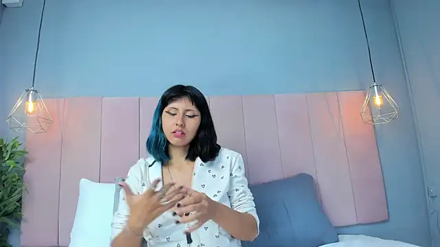 KleoLennox online show from March 24, 2026, 3:17 pm