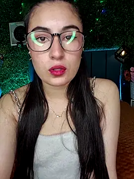 Snapshot of Cataa_Hill chatting on May 5, 2026, 3:14 am Cataa Hill online show from May 5, 2026, 3:14 am