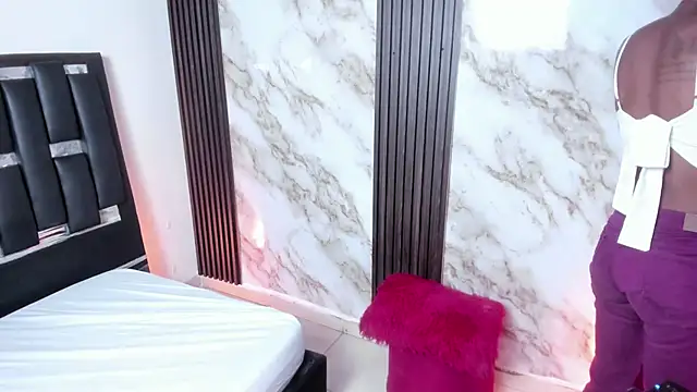 Nina vegas online show from June 1, 2026, 2:19 pm