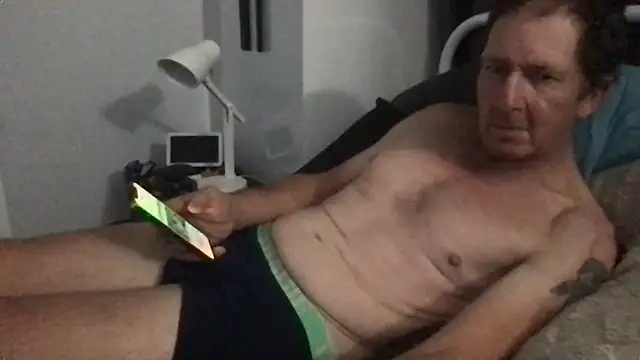 MrBombasticxxx online show from April 6, 2026, 12:17 pm