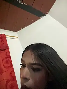 MarguiePonds online show from April 26, 2026, 3:37 am