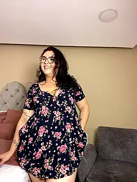 AlmaraRouge online show from May 21, 2026, 8:16 pm