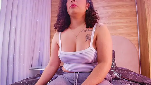 Snapshot of kiara_lp chatting on May 14, 2026, 3:02 am kiara lp online show from May 14, 2026, 3:02 am