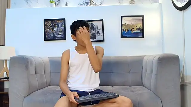 SKINNY BOYXXX online show from March 26, 2026, 7:25 am