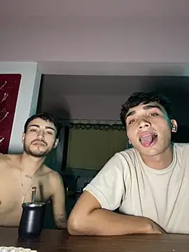 Lucasss2204 online show from March 15, 2026, 11:33 pm