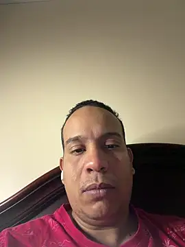 Snapshot of latinocaliente94 chatting on March 3, 2026, 6:41 am latinocaliente94 online show from March 3, 2026, 6:41 am