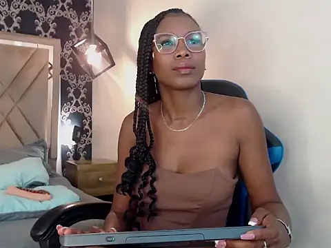 DanellaZiu online show from March 20, 2026, 1:49 pm