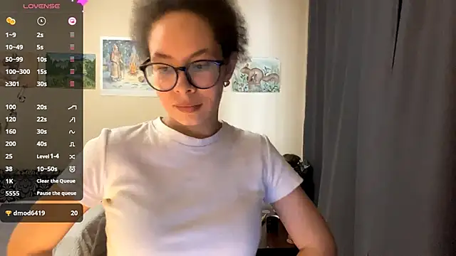 Selena blom online show from March 19, 2026, 11:36 am