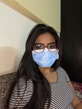 nikki catz online show from March 5, 2026, 2:13 pm