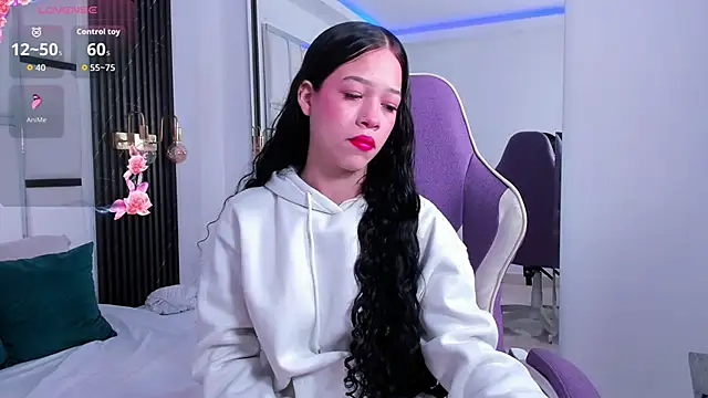 georgina kloss  online show from March 18, 2026, 5:38 pm