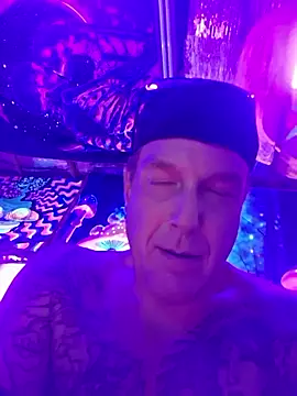Snapshot of drednasty chatting on April 23, 2026, 4:53 pm drednasty online show from April 23, 2026, 4:53 pm