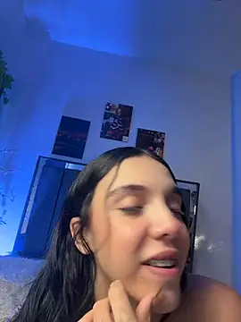 Jetf Andrea couple online show from May 15, 2026, 4:03 pm