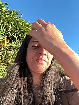 Geovana blan online show from April 19, 2026, 7:27 pm