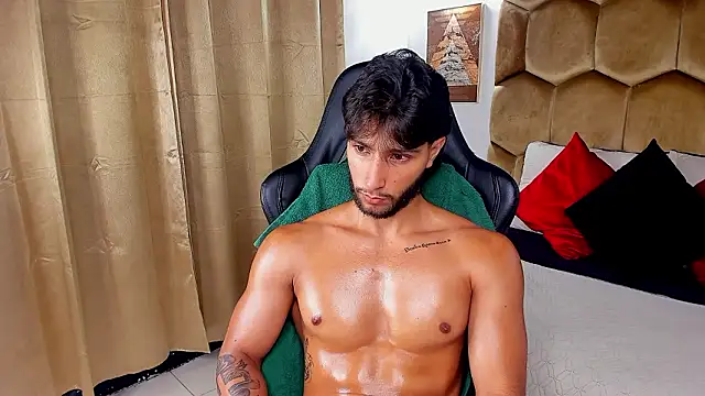 Emmet CollinsJS online show from March 11, 2026, 4:07 am