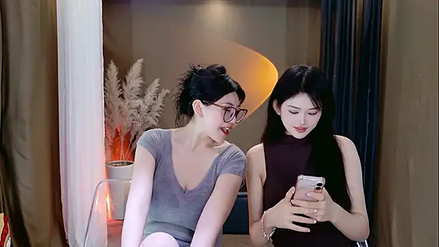 Snapshot of Banana-Milk69 chatting on June 27, 2026, 1:10 am Banana-Milk69 online show from June 27, 2026, 1:10 am