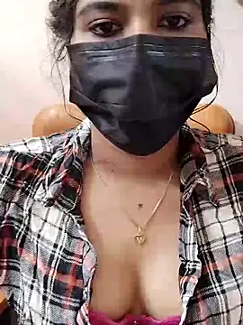 Sunitha28 online show from March 12, 2026, 2:12 pm