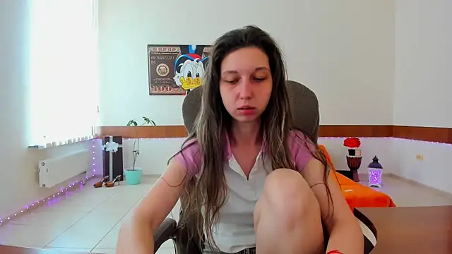 Ellina Star online show from April 11, 2026, 8:18 am