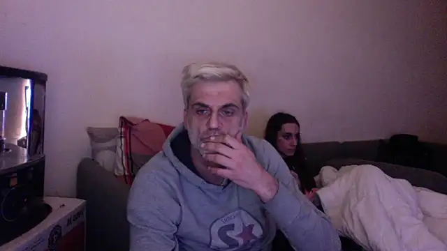 chiara-mario online show from March 19, 2026, 8:13 pm