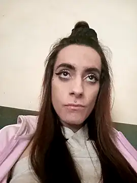 chiara-mario online show from April 10, 2026, 10:20 am