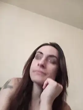 chiara-mario online show from June 4, 2026, 7:47 am