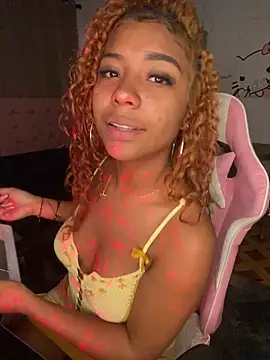 ThePrettyTiana online show from April 18, 2026, 6:56 pm