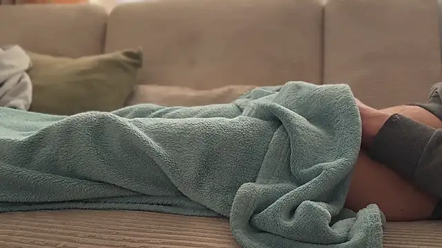 boylouis17 online show from March 23, 2026, 4:22 pm