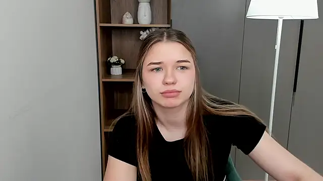 TonyaOgborn online show from March 5, 2026, 6:53 am