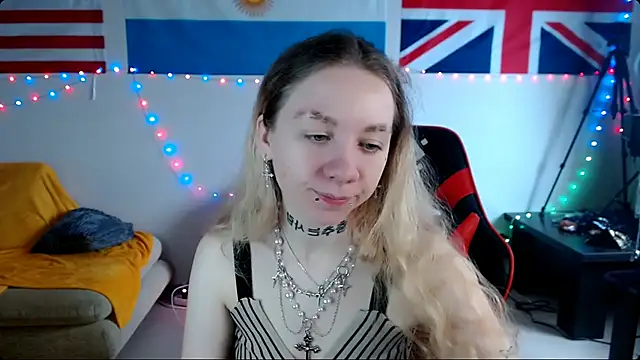 Nica Kawaii online show from March 13, 2026, 6:09 am