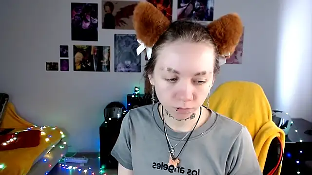 Nica Kawaii online show from April 20, 2026, 9:01 am