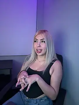 Megan sexrosse online show from March 10, 2026, 1:54 am