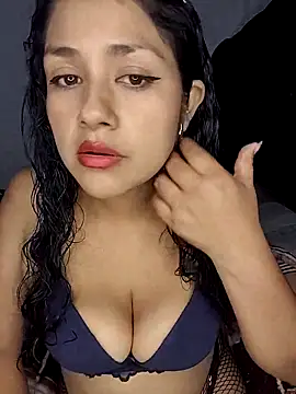 Snapshot of shantal1921 chatting on April 5, 2026, 4:42 am shantal1921 online show from April 5, 2026, 4:42 am