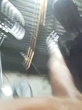 manpower012 online show from April 28, 2026, 4:28 am