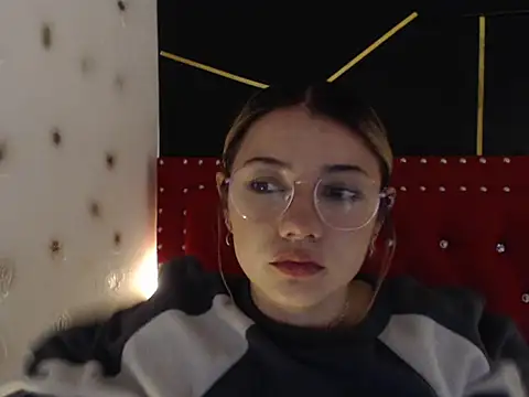 danielawidx online show from March 12, 2026, 12:17 am