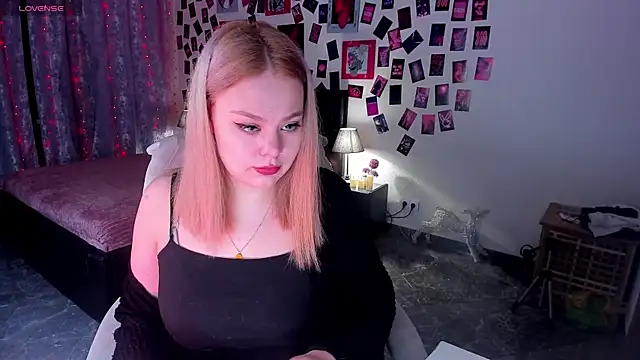 AmeliaMerris online show from March 31, 2026, 8:31 pm