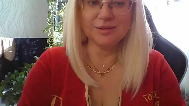 LianaSweetX online show from April 23, 2026, 4:57 am