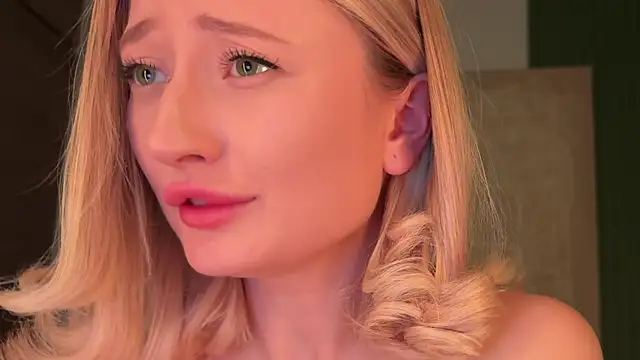 Wendy Amberr online show from March 13, 2026, 4:35 pm