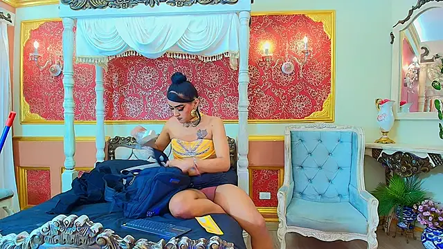 Sienna Dark online show from June 6, 2026, 11:37 am