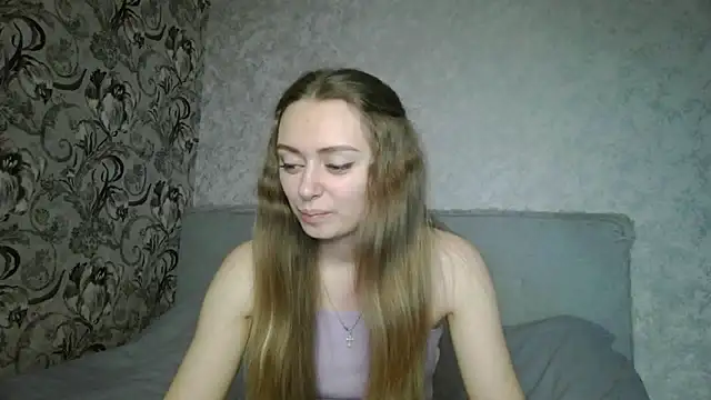 Snapshot of MysticGlimmer chatting on April 2, 2026, 1:42 pm MysticGlimmer online show from April 2, 2026, 1:42 pm