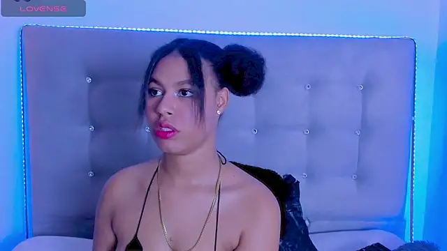 tatianasquirthot online show from June 4, 2026, 7:09 pm