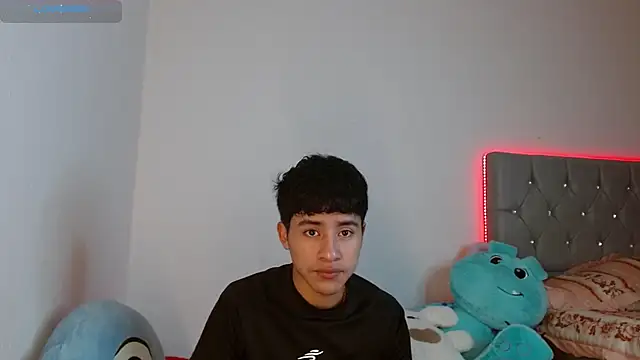 Sebas fire4 online show from April 4, 2026, 7:00 pm