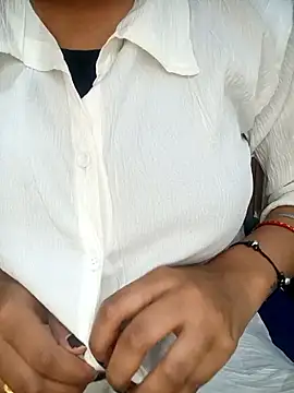 Snapshot of MEGHA_MEERA chatting on March 6, 2026, 9:28 am MEGHA MEERA online show from March 6, 2026, 9:28 am