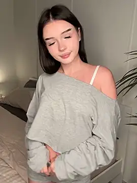 ElizaMeow online show from March 18, 2026, 4:10 pm